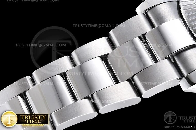 1019 R2DJ0253I – DJ2 41mm Oyst FashionForward 651